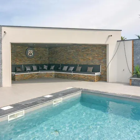 Nice Home In Agde With Outdoor Swimming Pool Le Grau-d'Agde