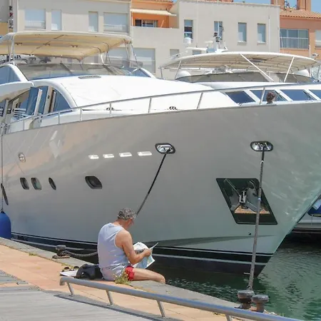 Дом отдыха Beautiful In Agde Ле-Гро-д'Агд