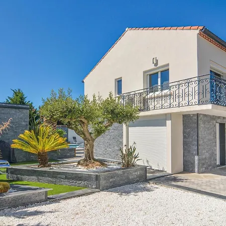 Nice Home In Agde With Outdoor Swimming Pool Holiday home Le Grau-d'Agde